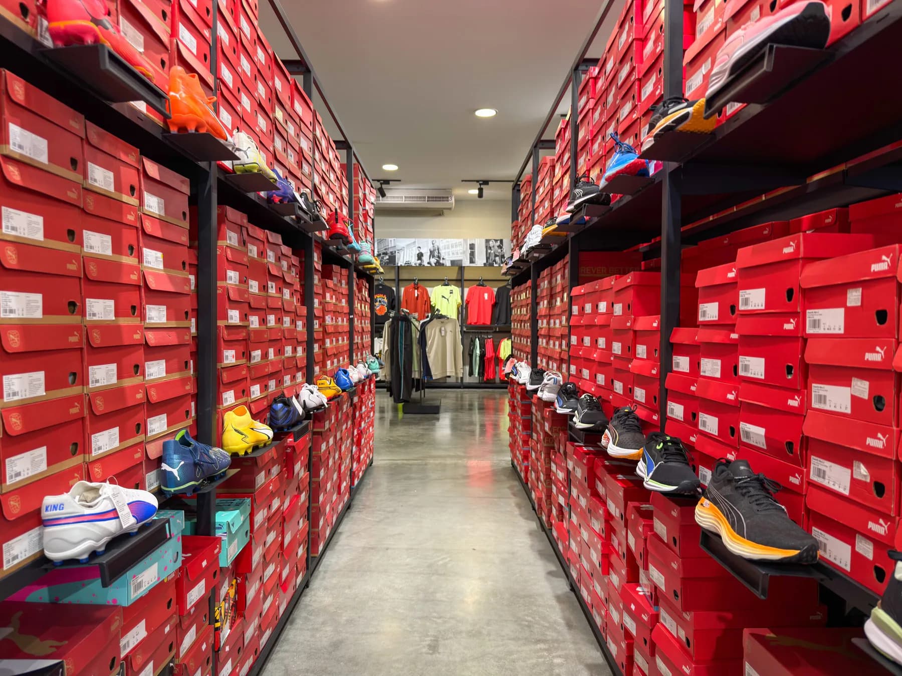 75% of Consumers Say Shoe Prices Are Rising, FDRA Survey Shows, Tarrifs To Blame