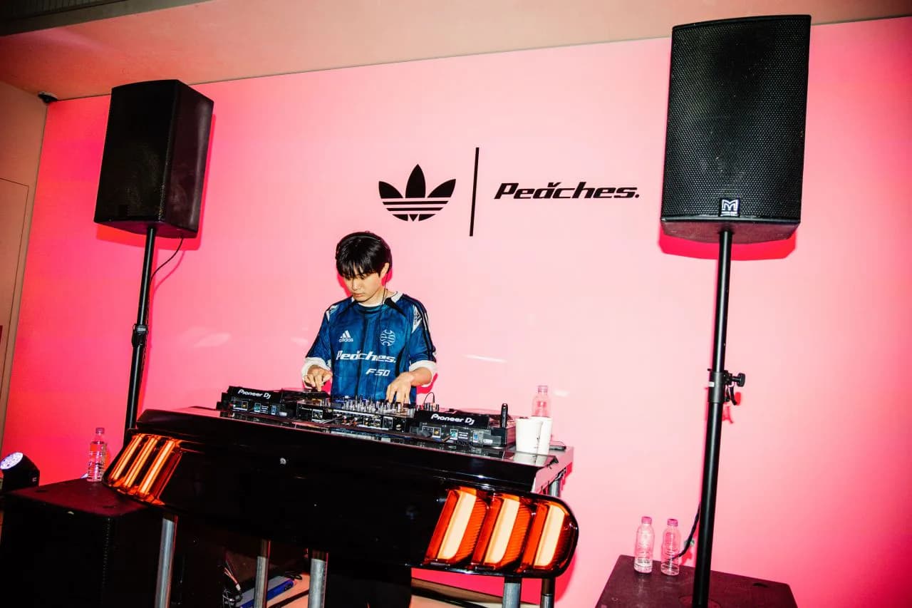 adidas Originals and Peaches Blend Football and Seoul Street Culture — additional view 9