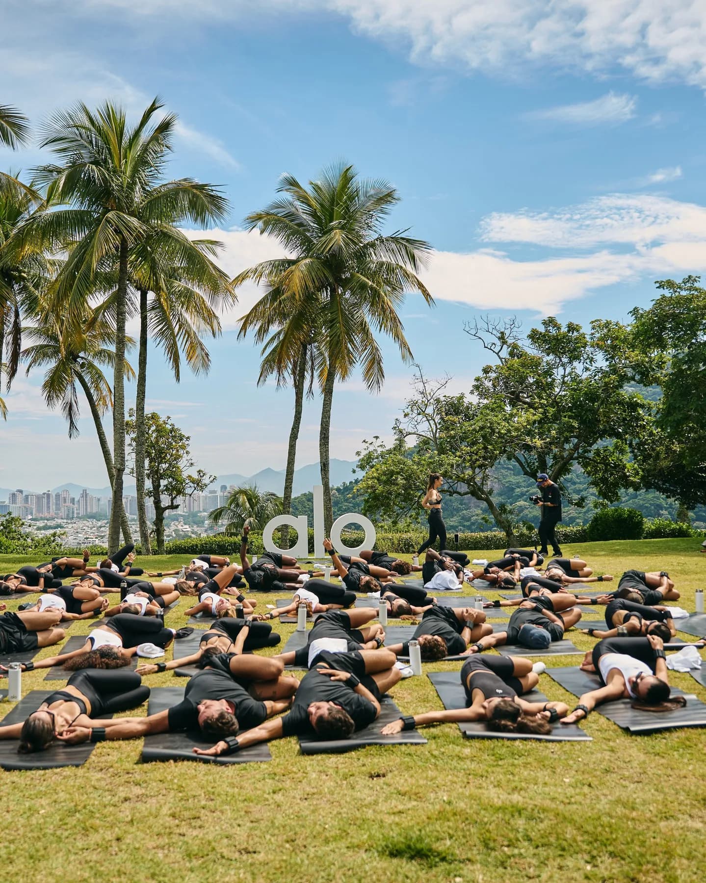 Alo Yoga Expands Wellness Experiences in Rio and Thailand with Community Focus — additional view 2