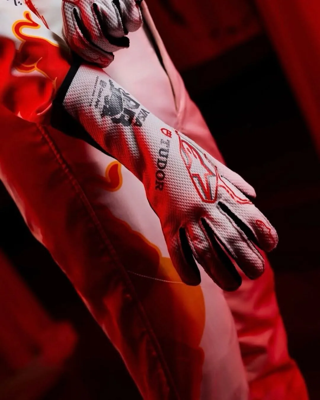 Alpinestars and Visa Cash App Racing Bulls bring Sakura Season to Suzuka with Spring Edition