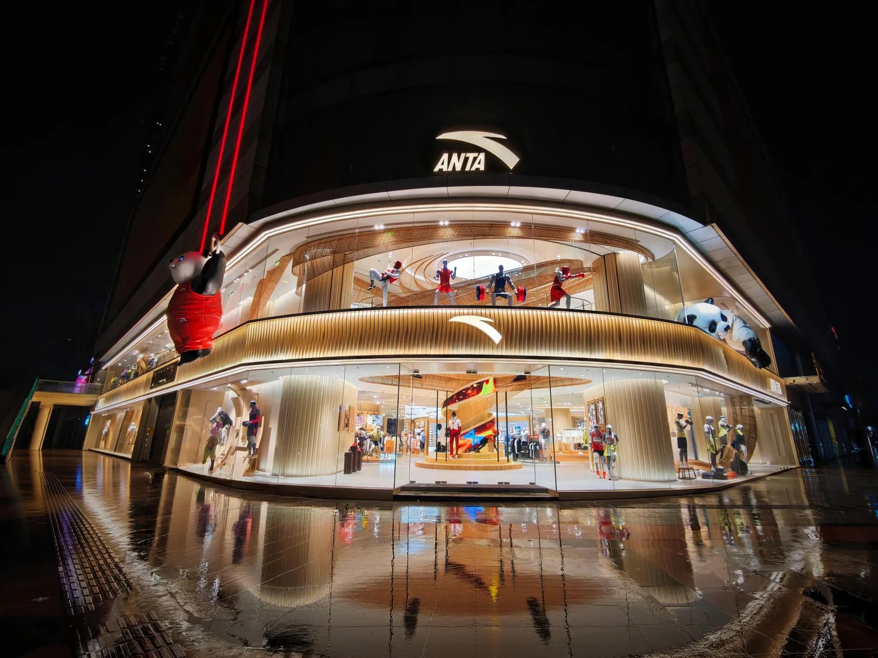 Anta Consolidates its Multi Brand System Into a Single Chengdu Flagship