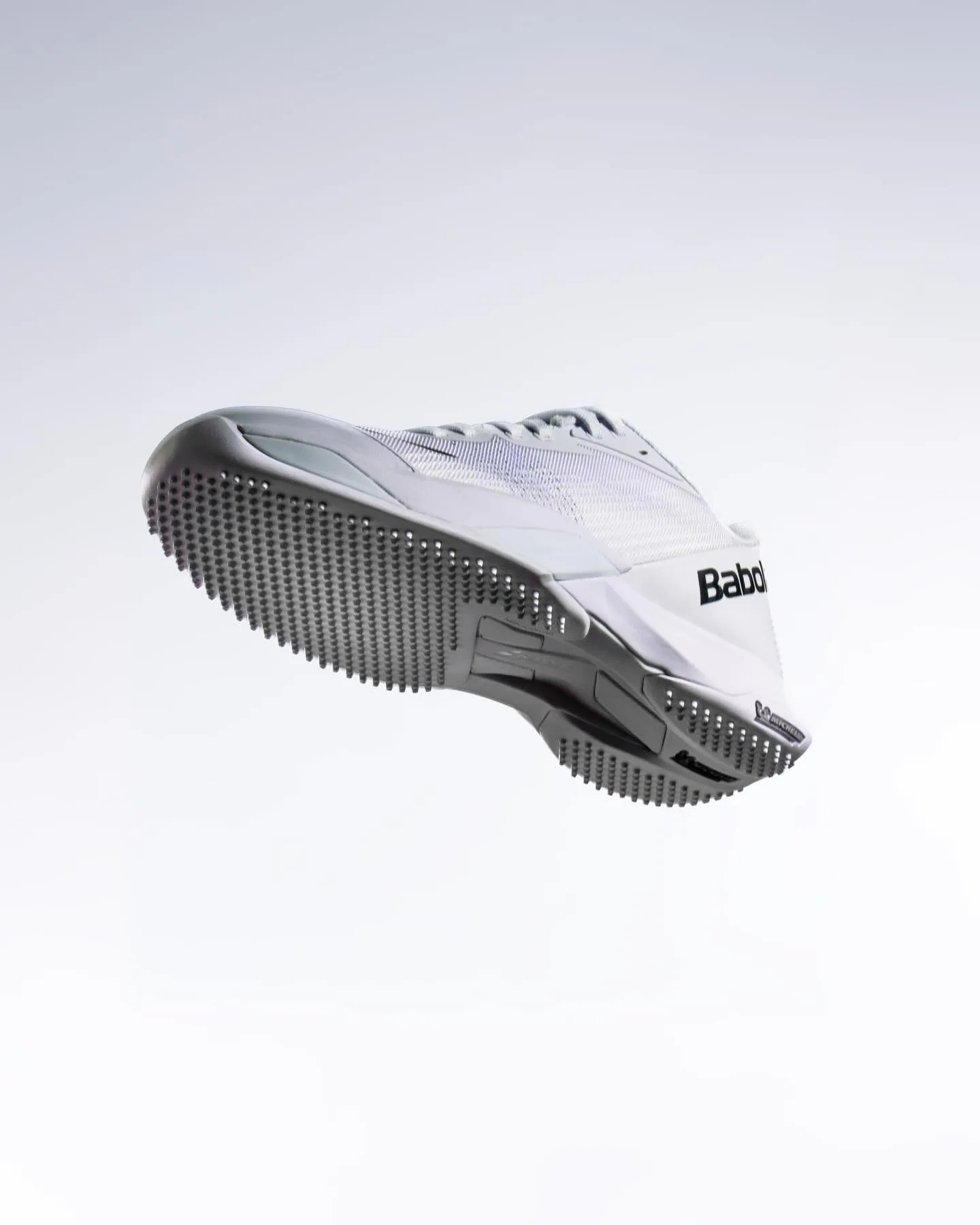 Babolat Unveils Jet Mach 4 Wimbledon Edition for Grass-Court Tennis — additional view 1