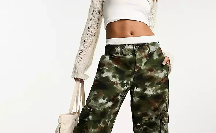 10 Stylish Boots to Wear With Cargo Pants