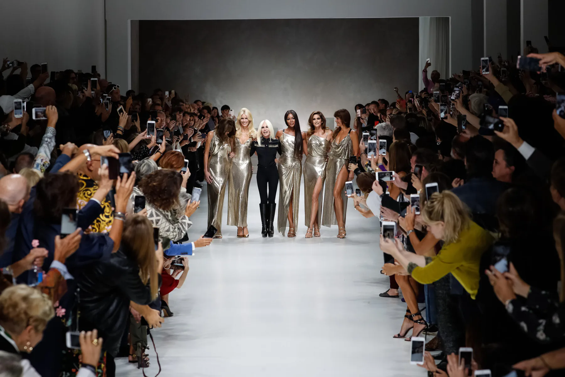 Donatella Versace Steps Down, Prepares For New Chapter