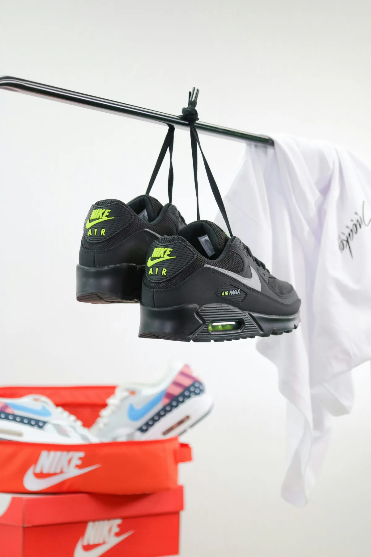 How to Dry Shoes Upside Down the Right Way