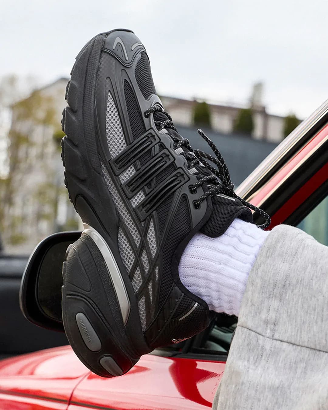 Foot Locker, Kids Foot Locker and Champs Sports Expand On-Demand Delivery Through Uber Eats — additional view 2