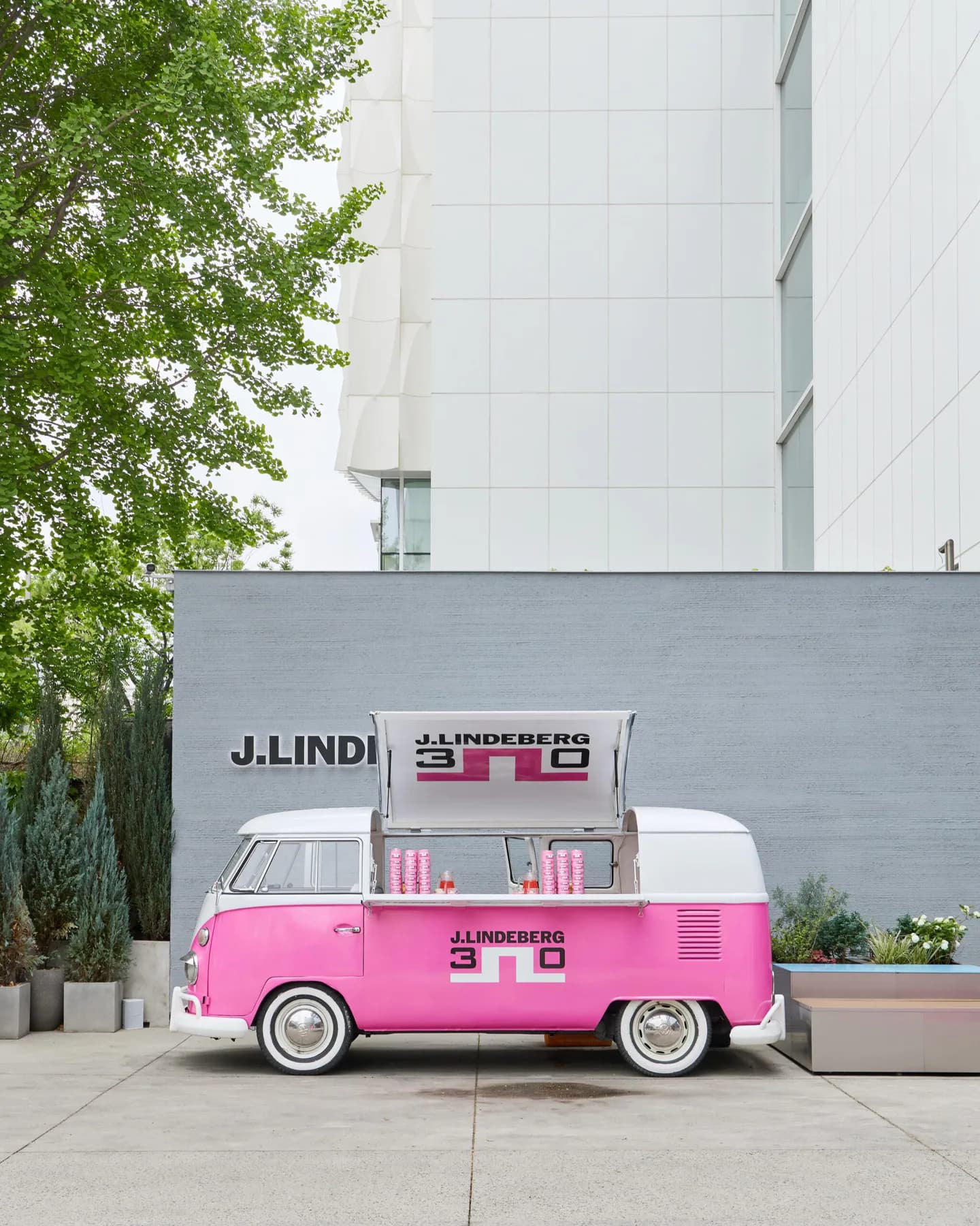 J.Lindeberg Marks Anniversary Milestone While Seoul Strengthens Its Sports-Fashion Influence — additional view 2