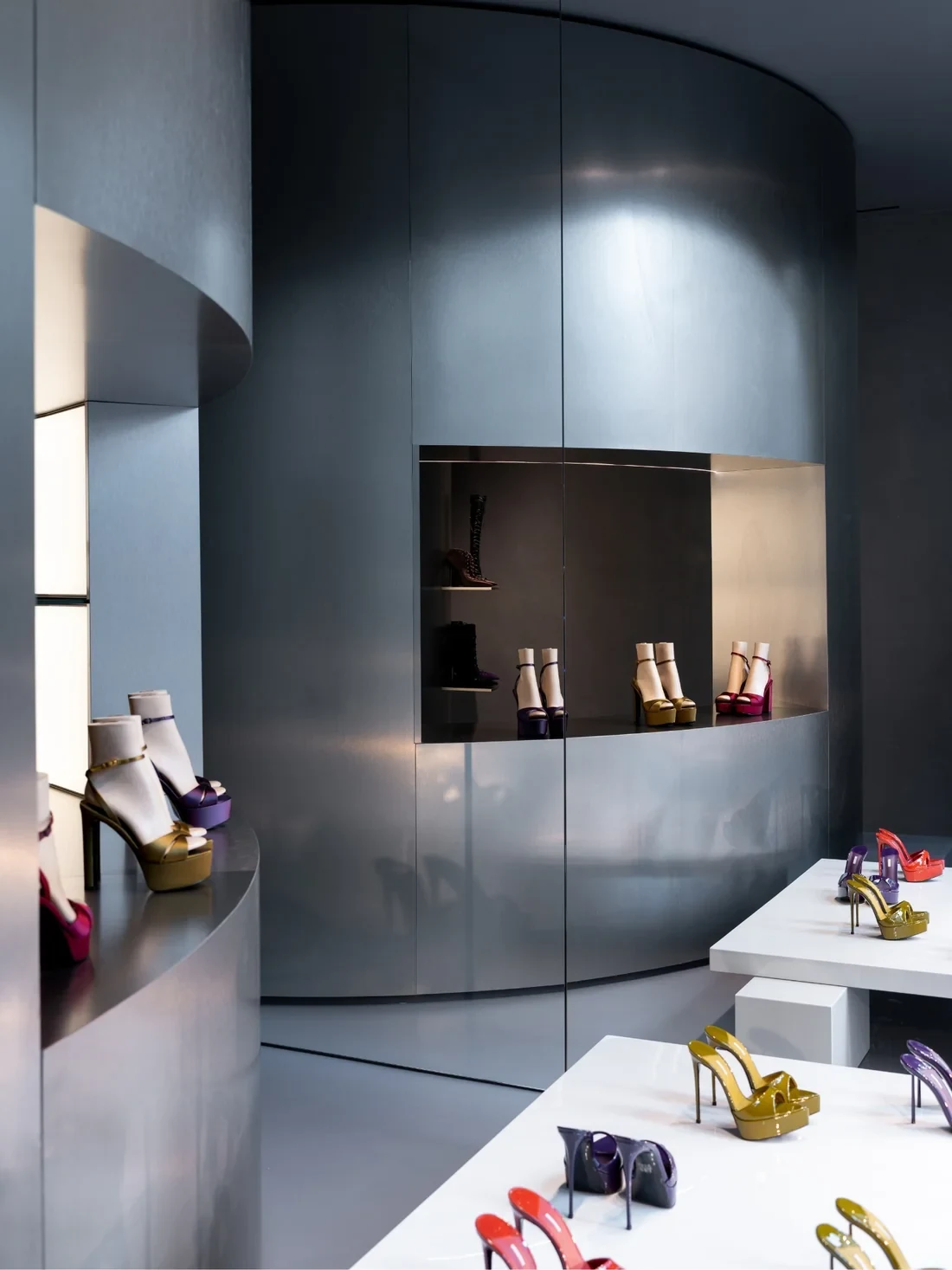 Le Silla Milan store interior.