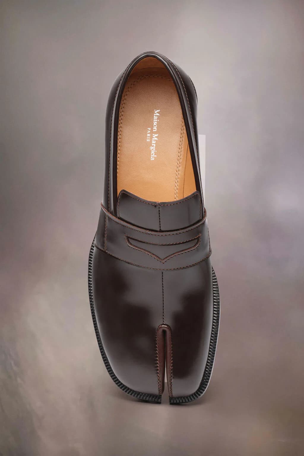 Tabi loafers