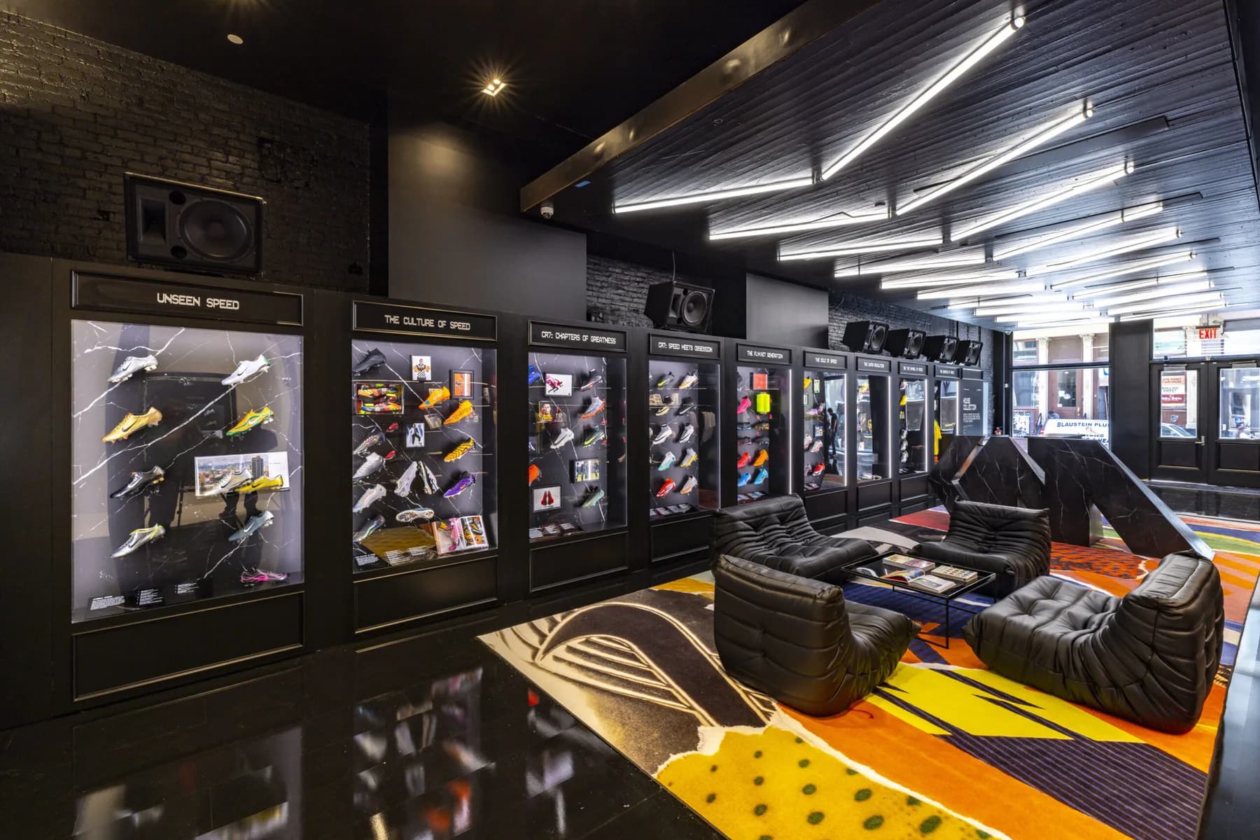 Nike Brings Football Fandom to Life Through Immersive Retail Activations — additional view 2