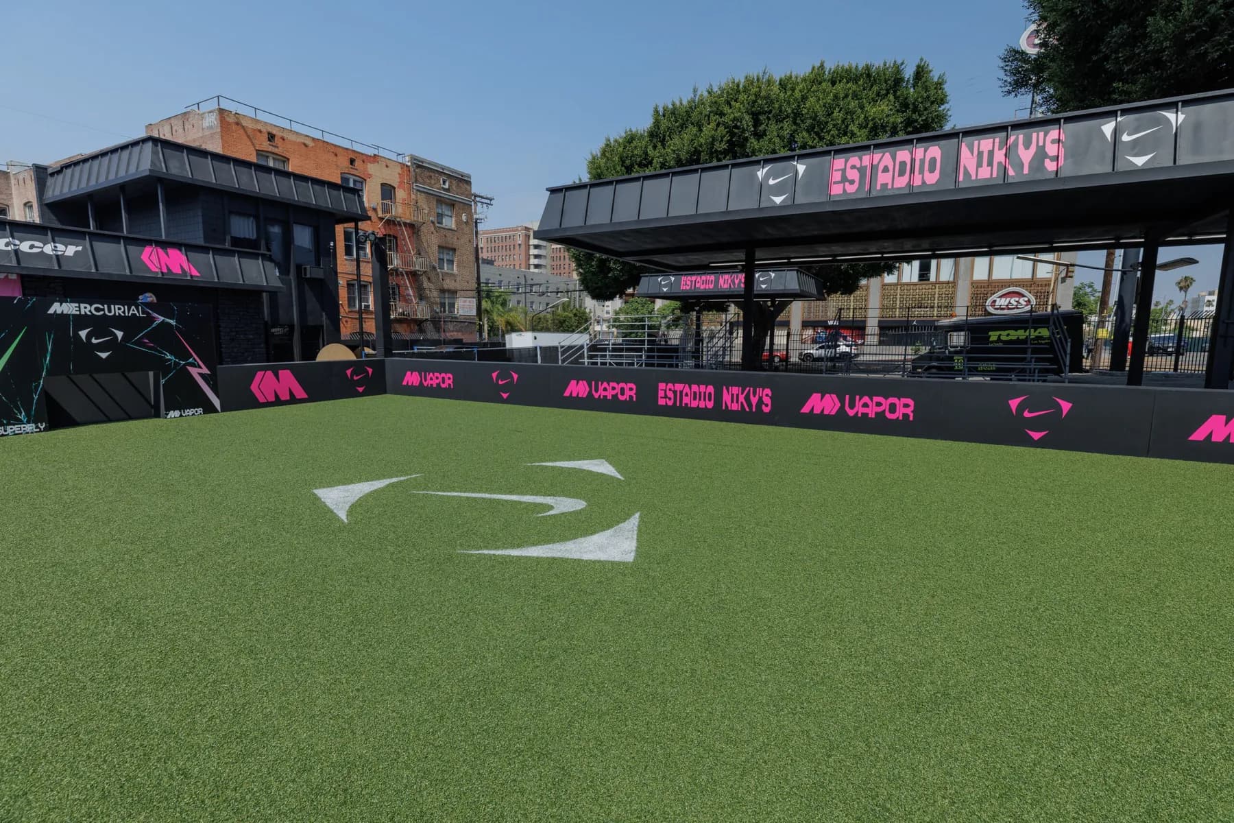 Nike Brings Football Fandom to Life Through Immersive Retail Activations — additional view 3