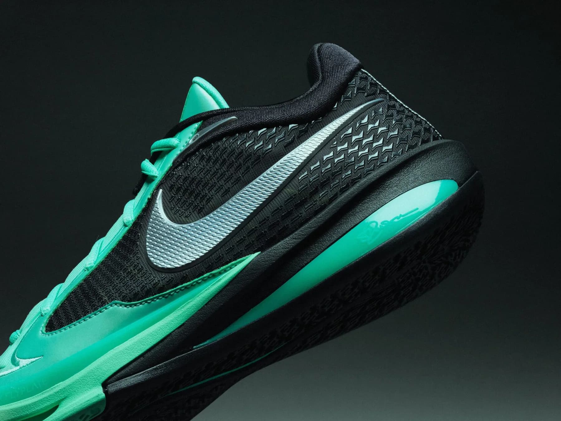 Nike and Sabrina Ionescu Unveil the Sabrina 4 With A New FlyPlate System Dropping July 2026 — additional view 3