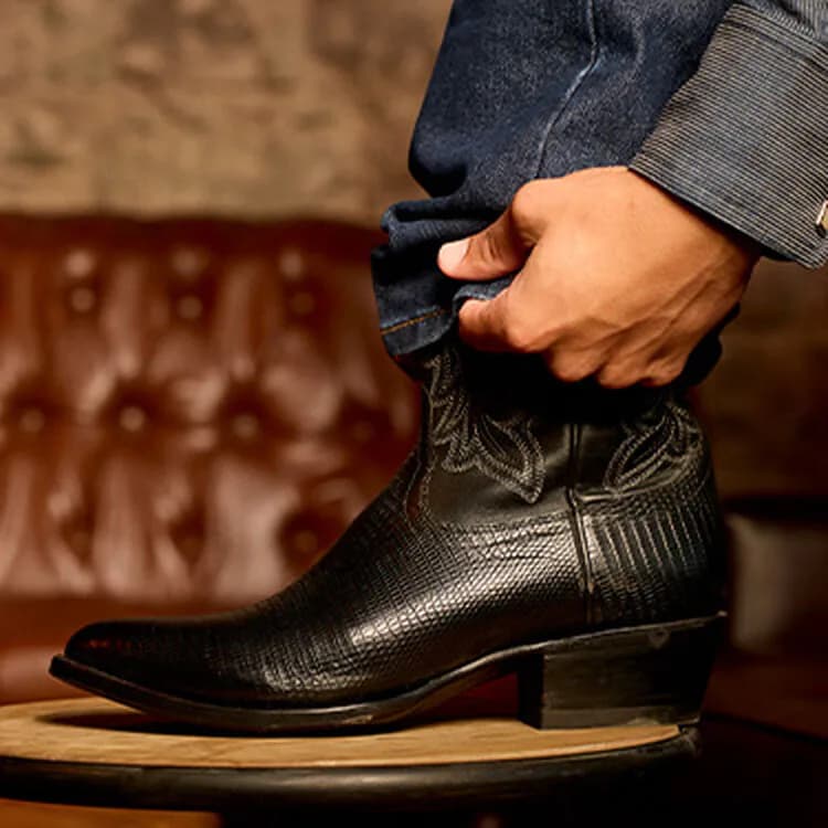 S&S Activewear Adds Ariat to Strengthen Workwear and Western Apparel — additional view 5