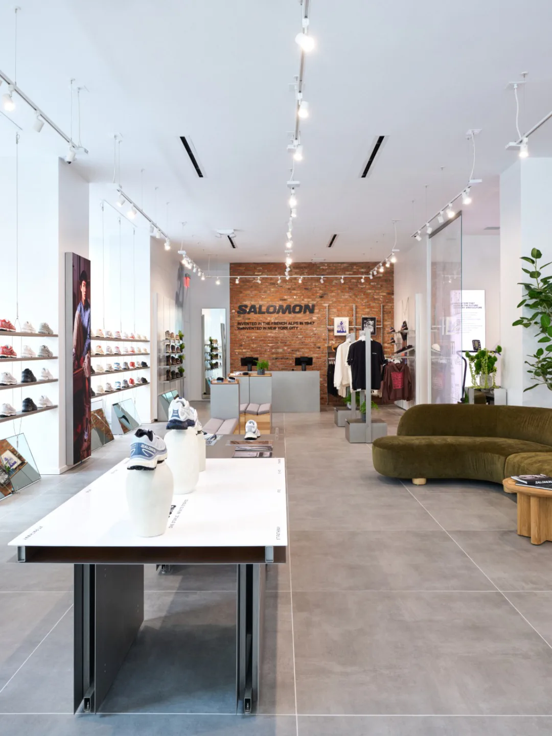Salomon Launches New Flatiron Flagship Store in New York City — additional view 6