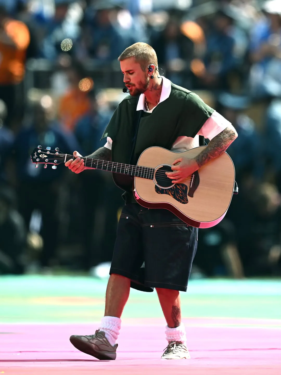 Shakira Brings Her Signature Barefoot Style to World Cup Final Halftime Show — additional view 6