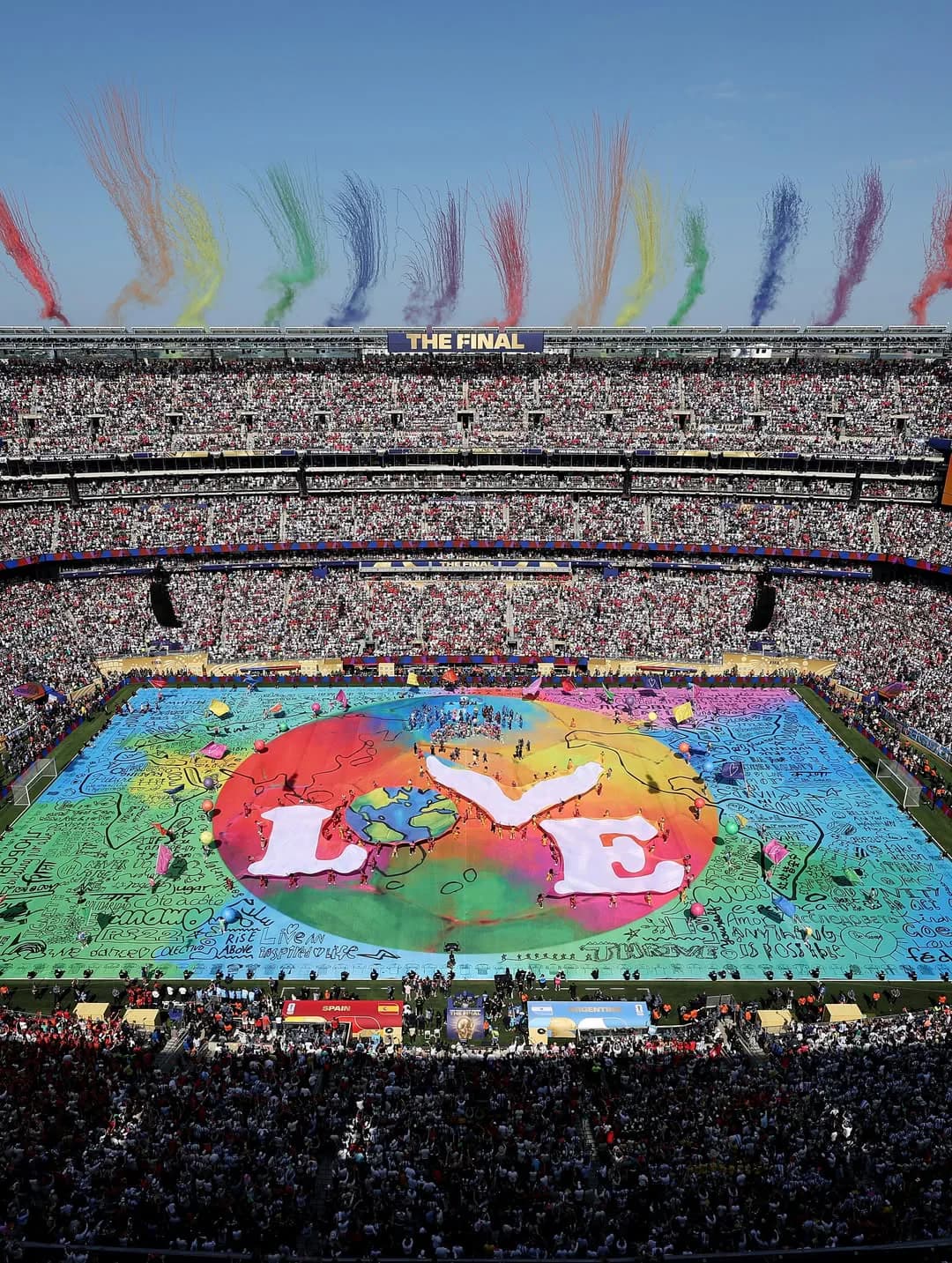 Shakira Brings Her Signature Barefoot Style to World Cup Final Halftime Show — additional view 1