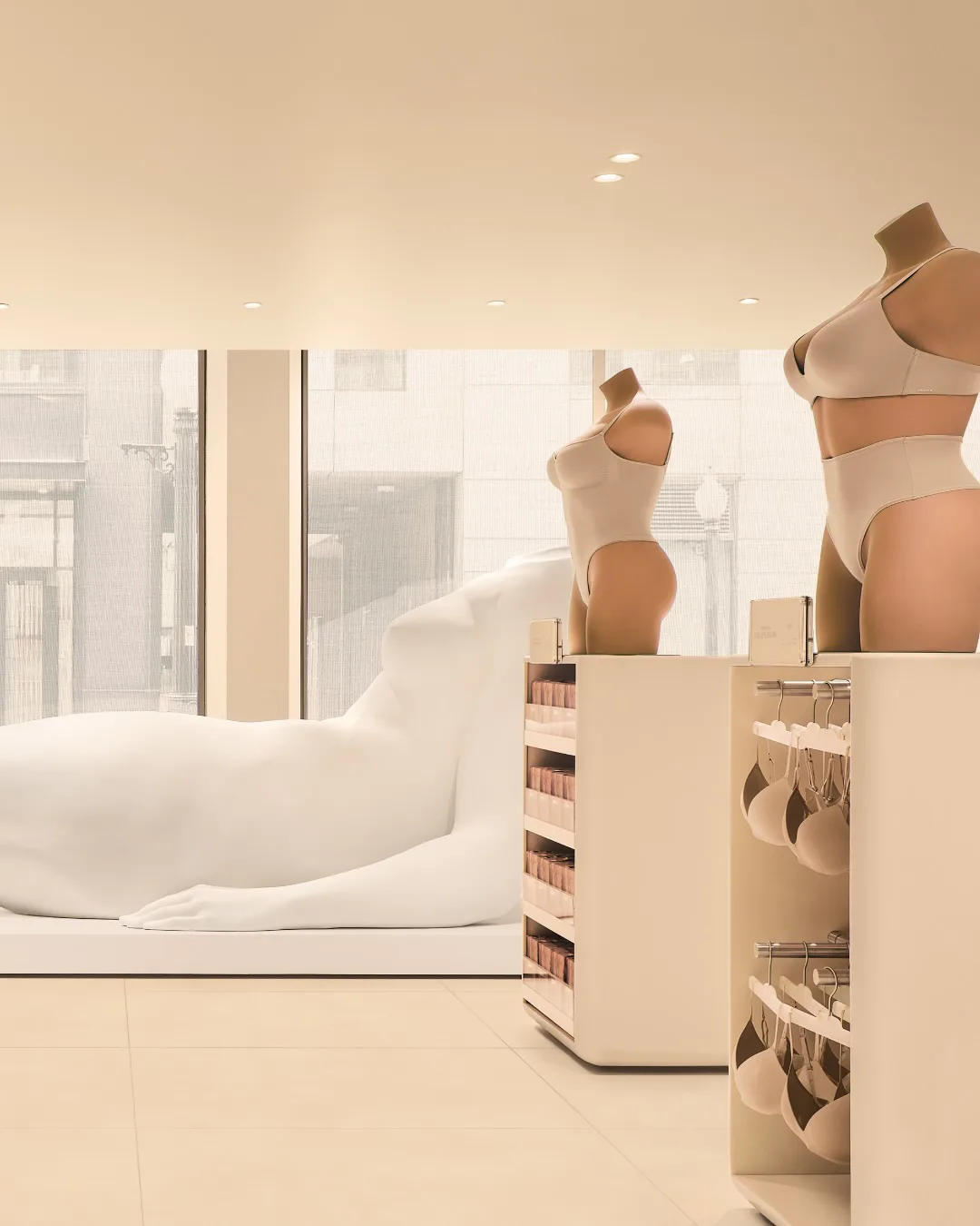 SKIMS Opens Architectural Gold Coast Flagship in Chicago — additional view 3