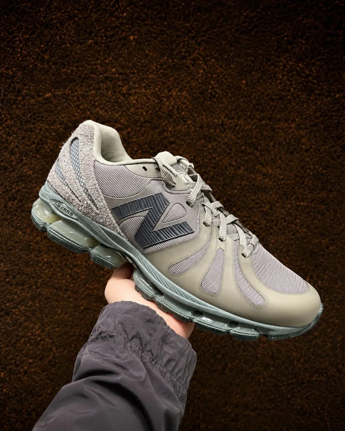 Stone Island and New Balance Unveil Technical ABZORB 1890 Trainer — additional view 1