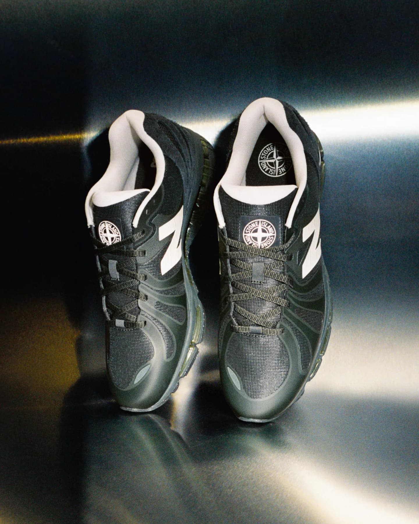 Stone Island and New Balance Unveil Technical ABZORB 1890 Trainer — additional view 3