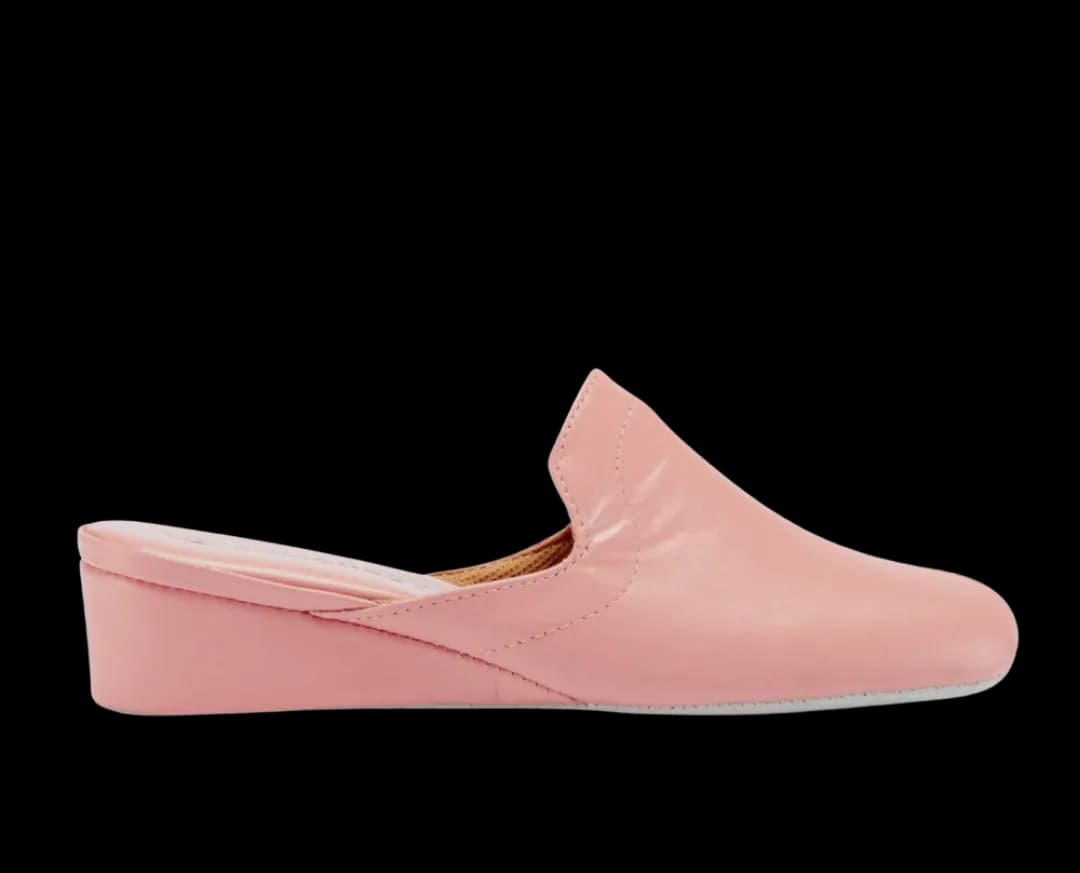 Valentine’s Day Gift Ideas For Your Shoe Lover — additional view 5