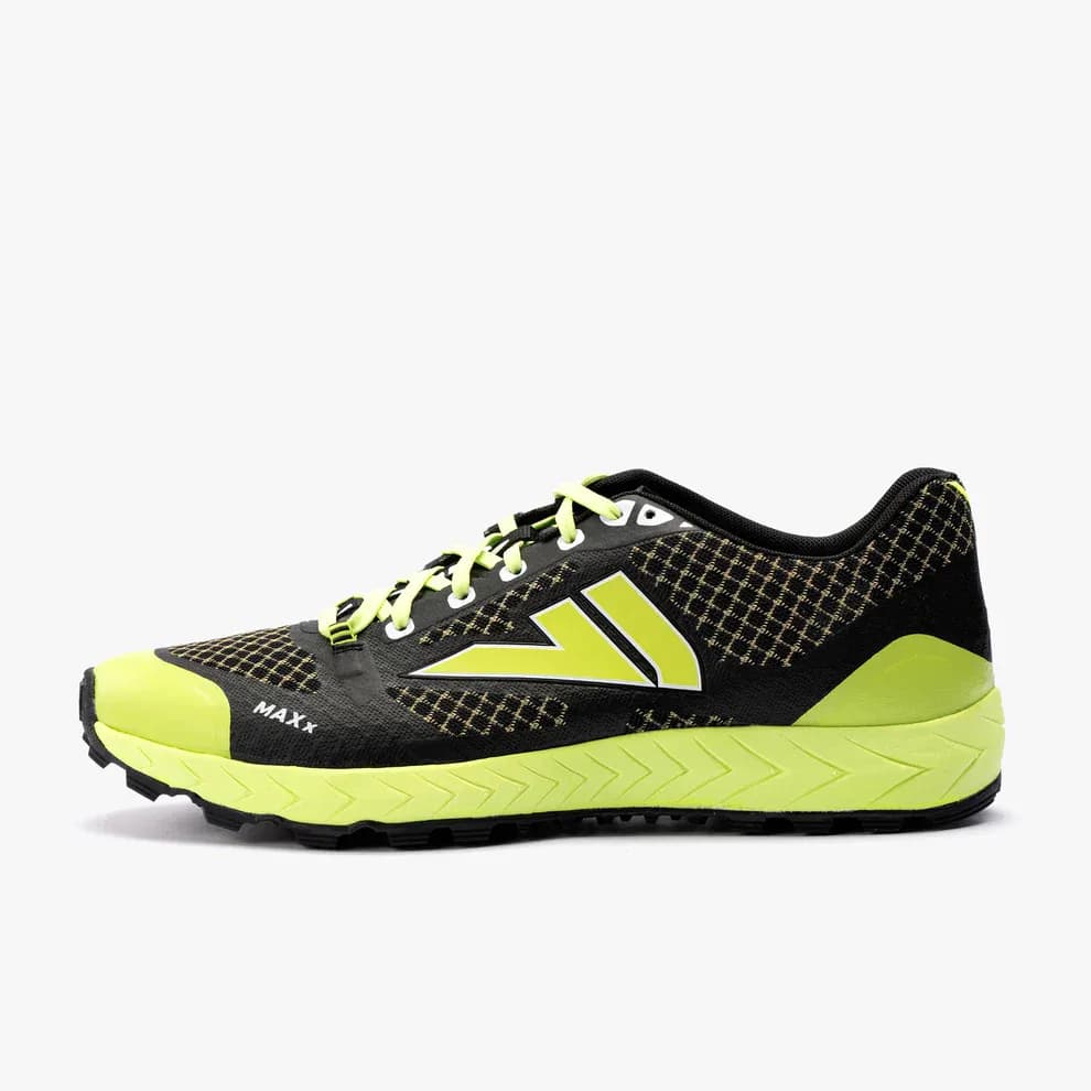 VJ Shoes Closure Highlights Limits of Pure Performance Positioning — additional view 5