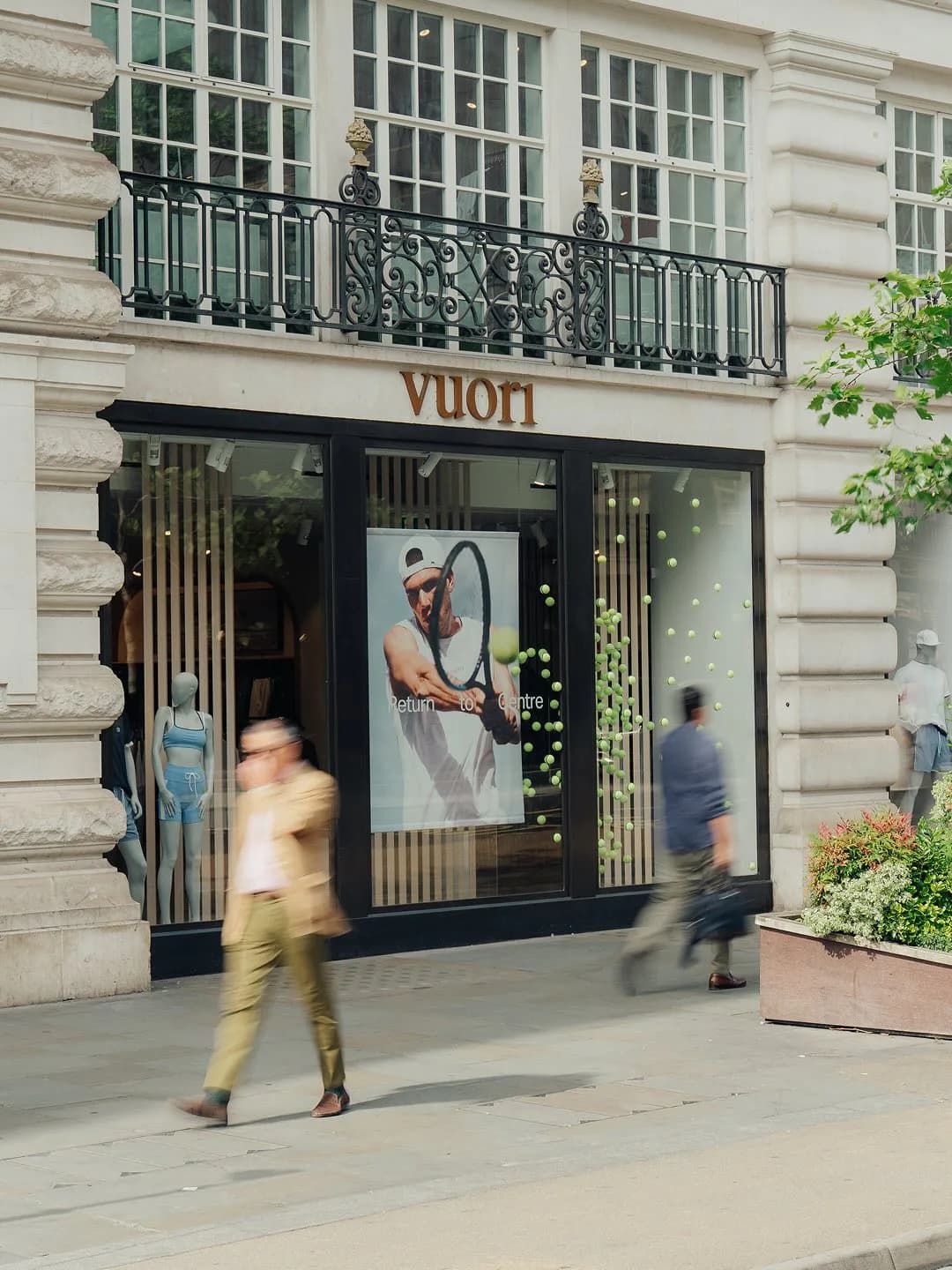Vuori Brings Tennis Lifestyle to London With Citywide Activation — additional view 6