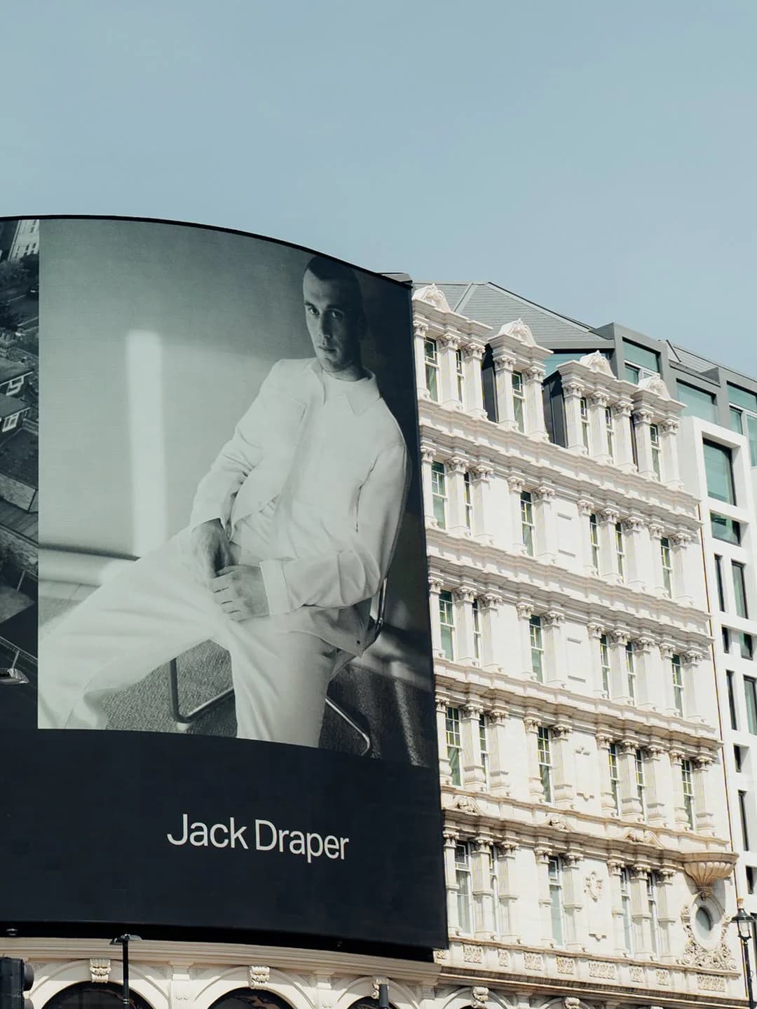 Vuori Brings Tennis Lifestyle to London With Citywide Activation — additional view 2