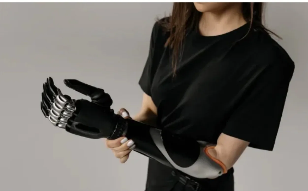 Wearable AI Market Expands Toward 303 Billion Driven by Health and AR
