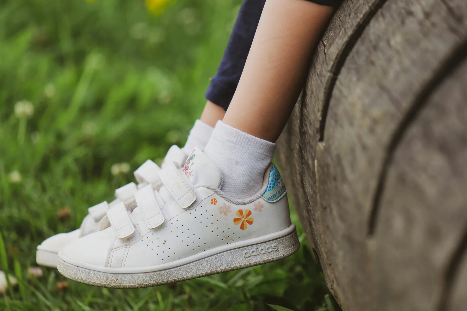 What is kids size 6 in women's?