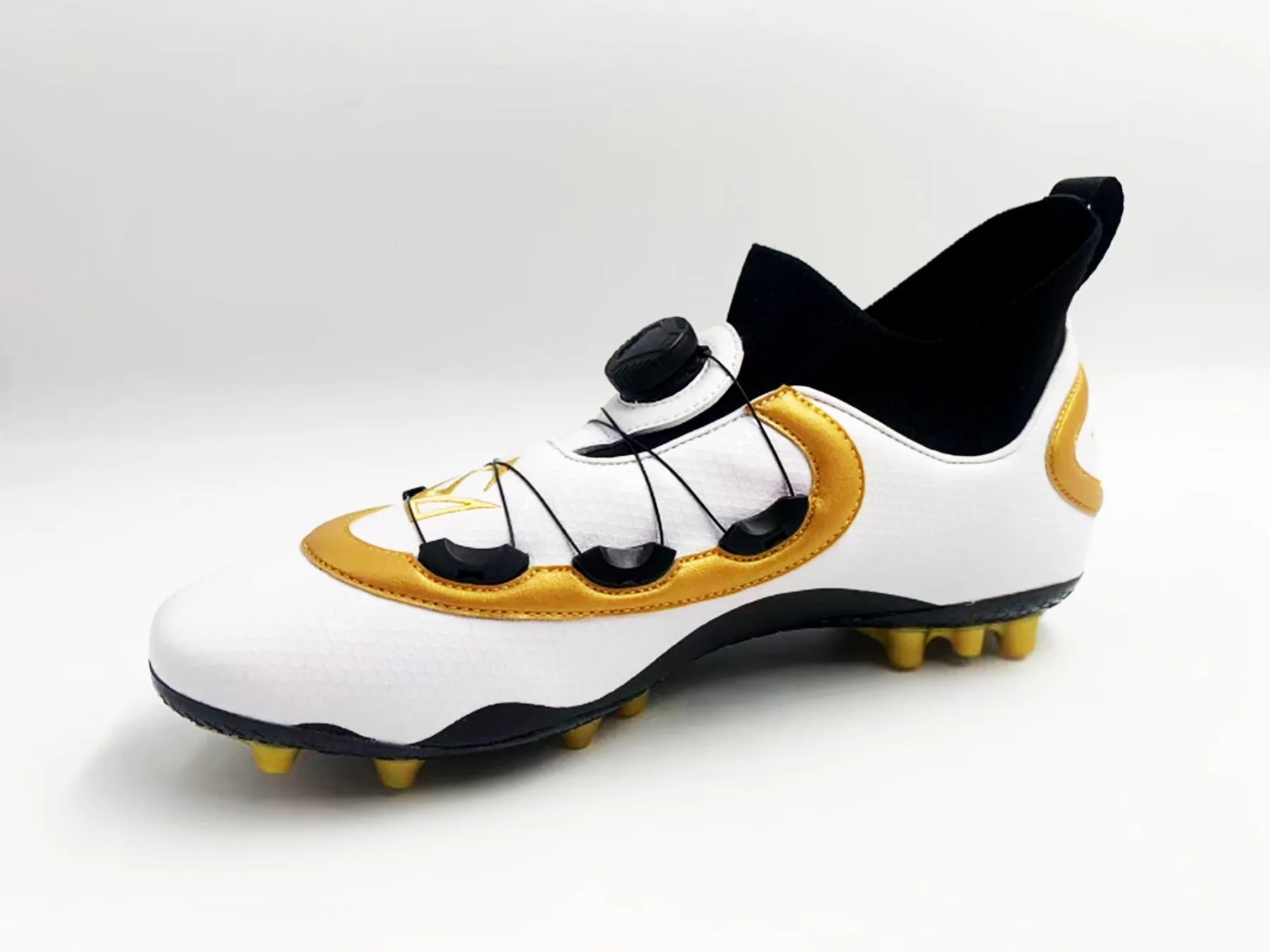 Tronus Predators Cleat