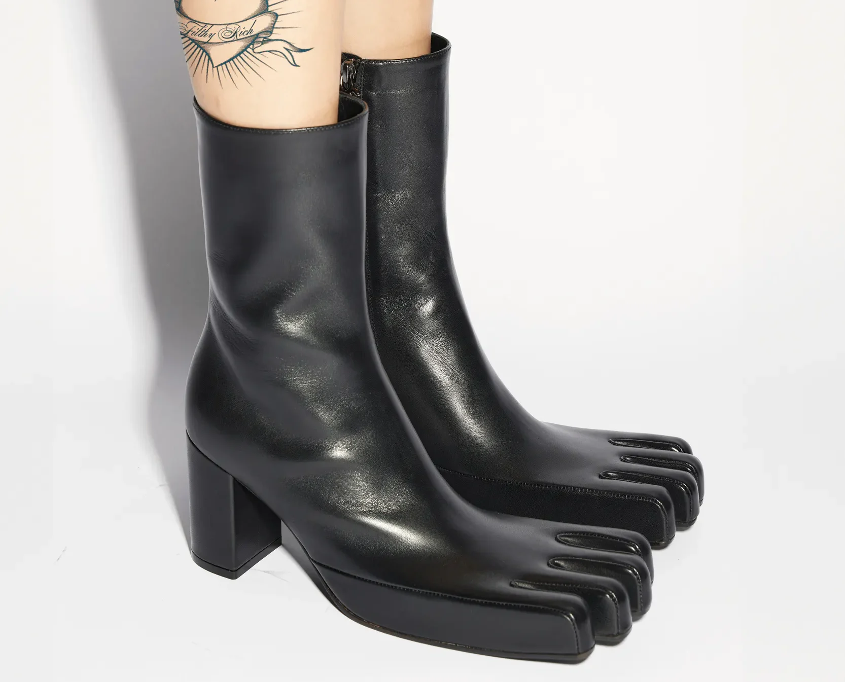 New AvAvAv Finger Boots Go Viral on TikTok