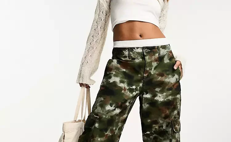 10 Stylish Boots to Wear With Cargo Pants
