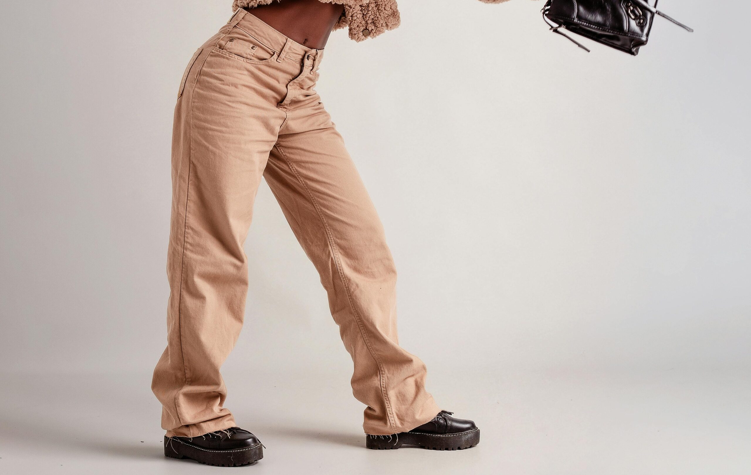 The 10 Best Shoes to Wear With Wide-Leg Pants