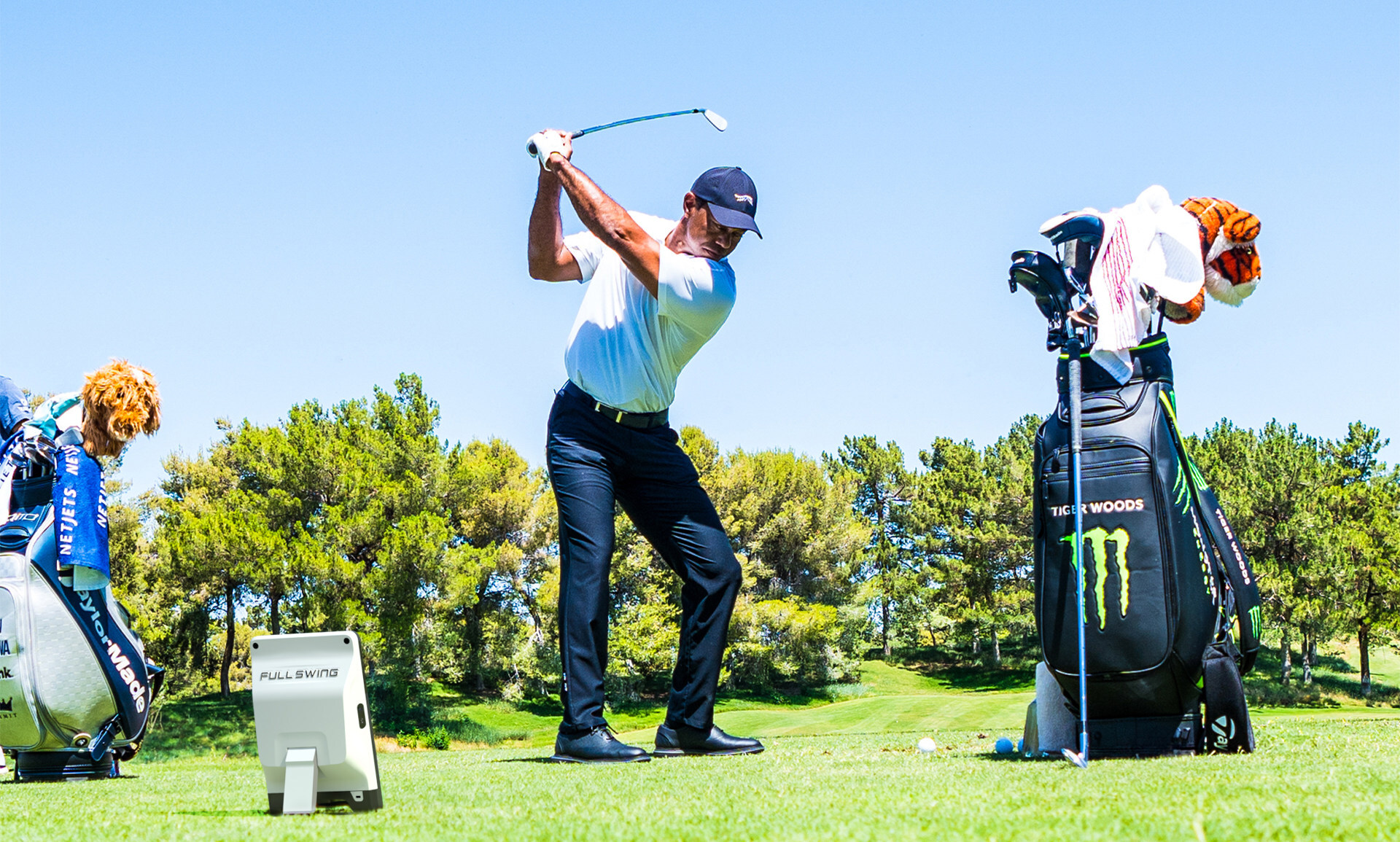 Full Swing Offers Up to $1,500 Off Golf Simulators for Fathers Day