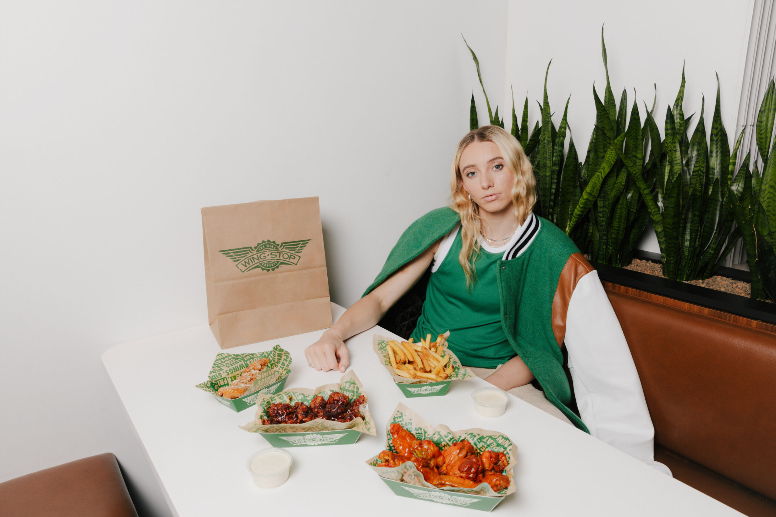 Wingstop Unveils Paige Bueckers Signature Meal Nationwide for 2025 Campaign