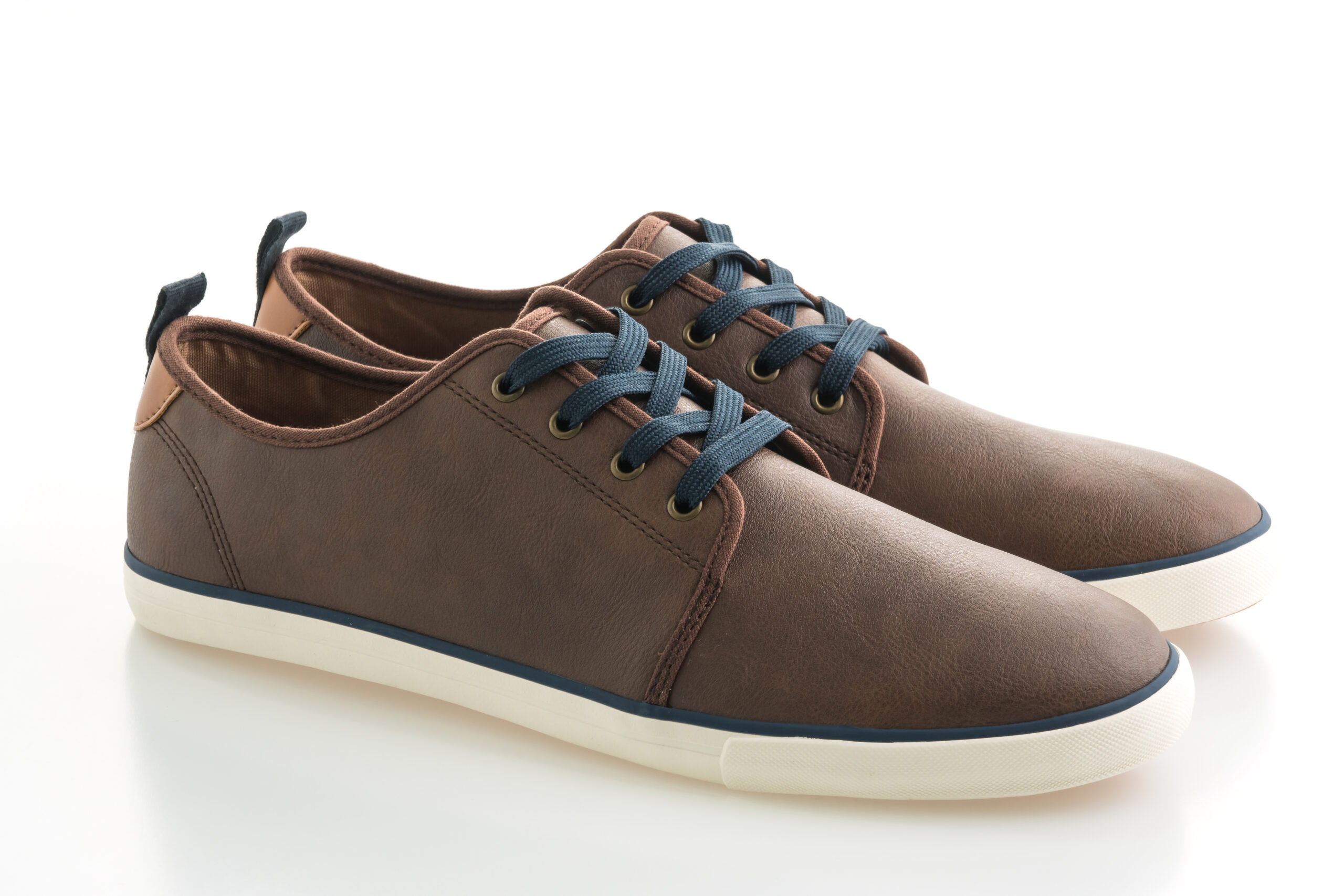 Top 10 Shoe Shopping Concerns in 2025 and How to Solve Them