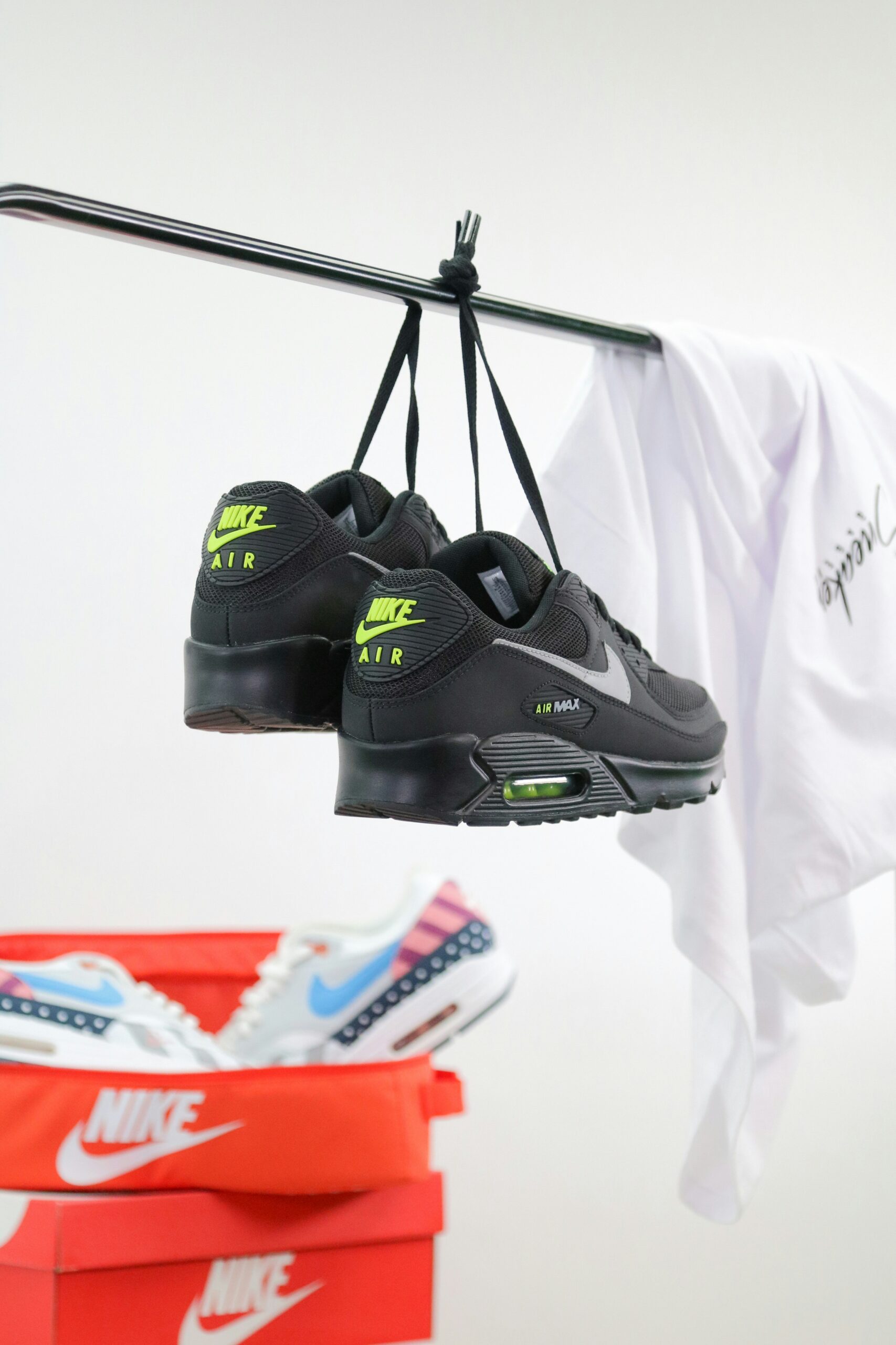 How to Dry Shoes Upside Down the Right Way