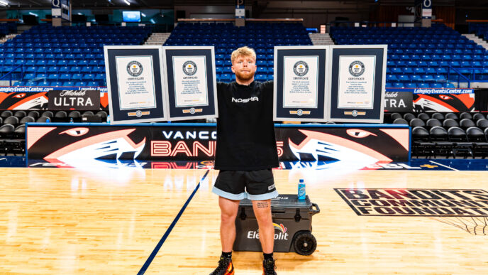 Electrolit Celebrates Tristan Jass for Breaking Four Guinness World Records