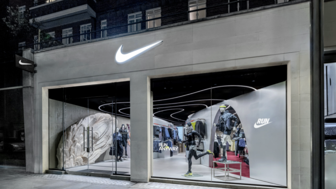 Stephanie Strike, VP of Nike Direct, EMEA said: “Nike Women King’s Road and the Nike shop-in-shop at Selfridges reflect Nike’s commitment to serving women. Each retail expression creates a uniquely Nike space to introduce new experiences, product innovations and inspirations that