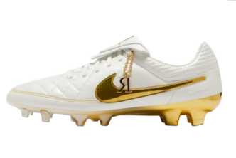Nike Revives Ronaldinho’s Legendary “Touch of Gold” Tiempo for 20th Anniversary