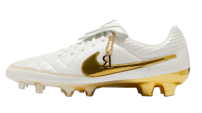 Nike Revives Ronaldinho’s Legendary “Touch of Gold” Tiempo for 20th Anniversary