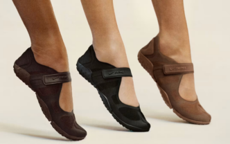 NikeSkims Rift Mesh Introduces a New Take on the Classic Air Rift