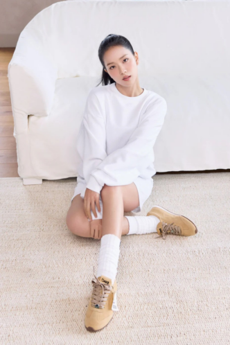 ALO x Jisoo's Second Chapter Brings Caramel Cream Sunset Sneaker