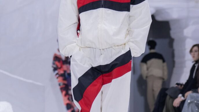 Li Ning FW26 Collection ‘The Athlete in All of Us’ Presents Winter Sport Storytelling in Milan