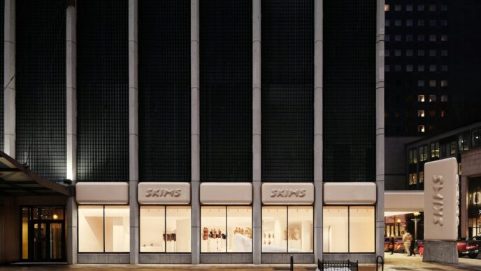 Skims Opens Chicago Flagship in the Heart of the Gold Coast