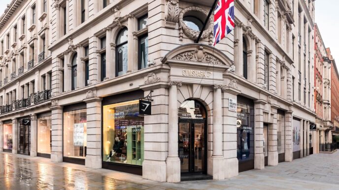 Gymshark Brings Its First German Retail Presence to Engelhorn and Breuninger as Physical Rollout Continues