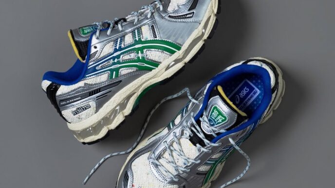 ASICS and CARNIVAL Drop the GEL KAYANO 12.1 "Phra Nakhon" as a Bangkok District Tribute