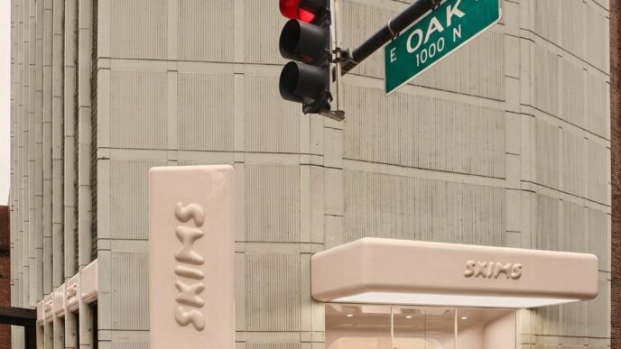 SKIMS Opens Architectural Gold Coast Flagship in Chicago